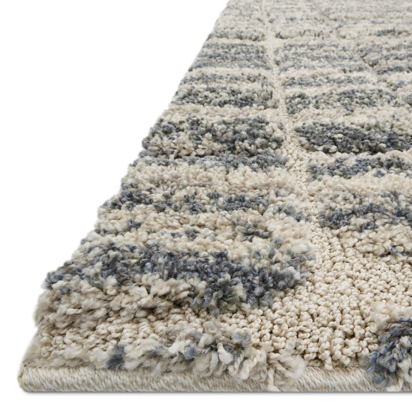 Alexander Home Abstract Mid-Century Mist Grey/ Beige Shag Rug - 53 x 77