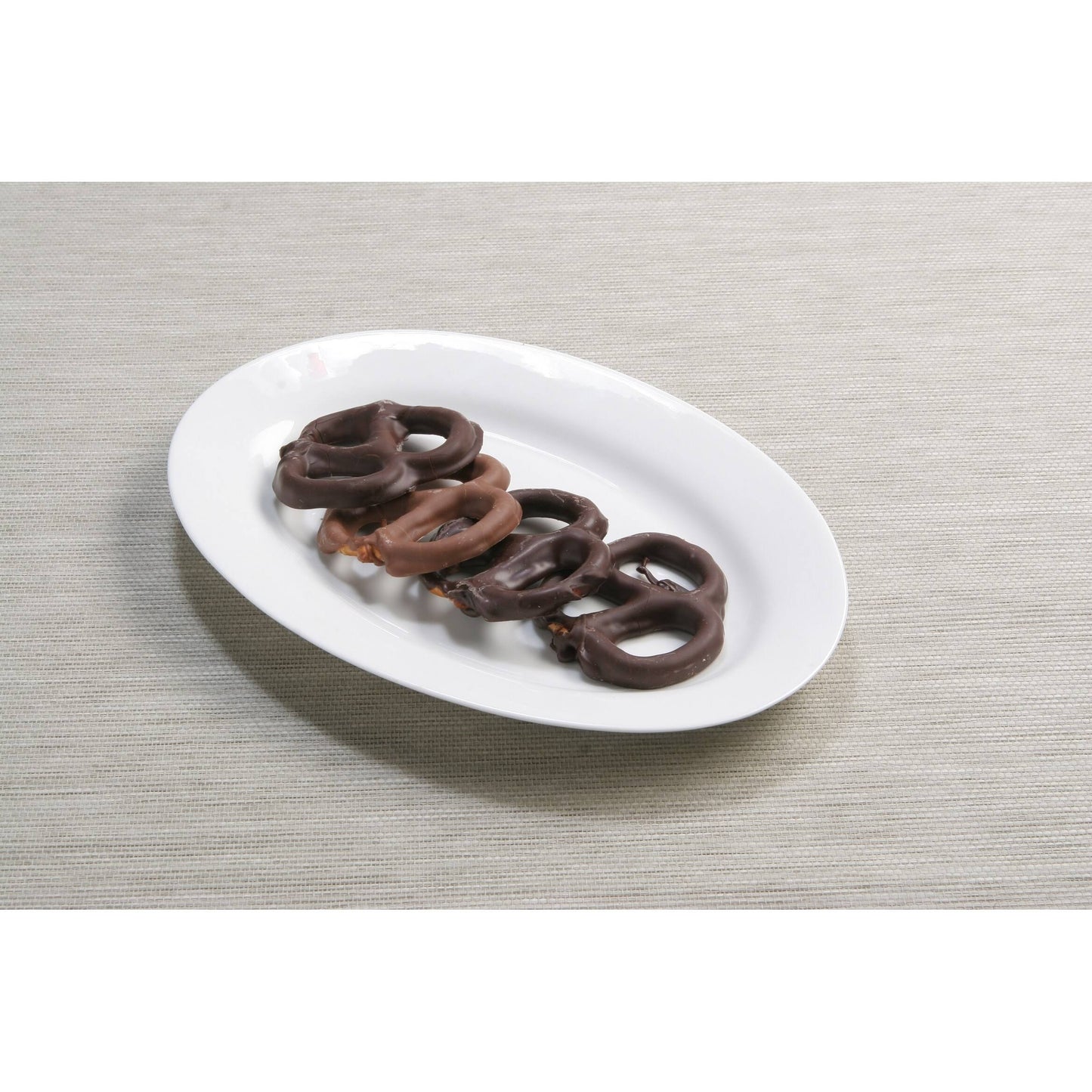 Red Vanilla Pure Vanilla 8-Inch Oval Plates (Set of 4)