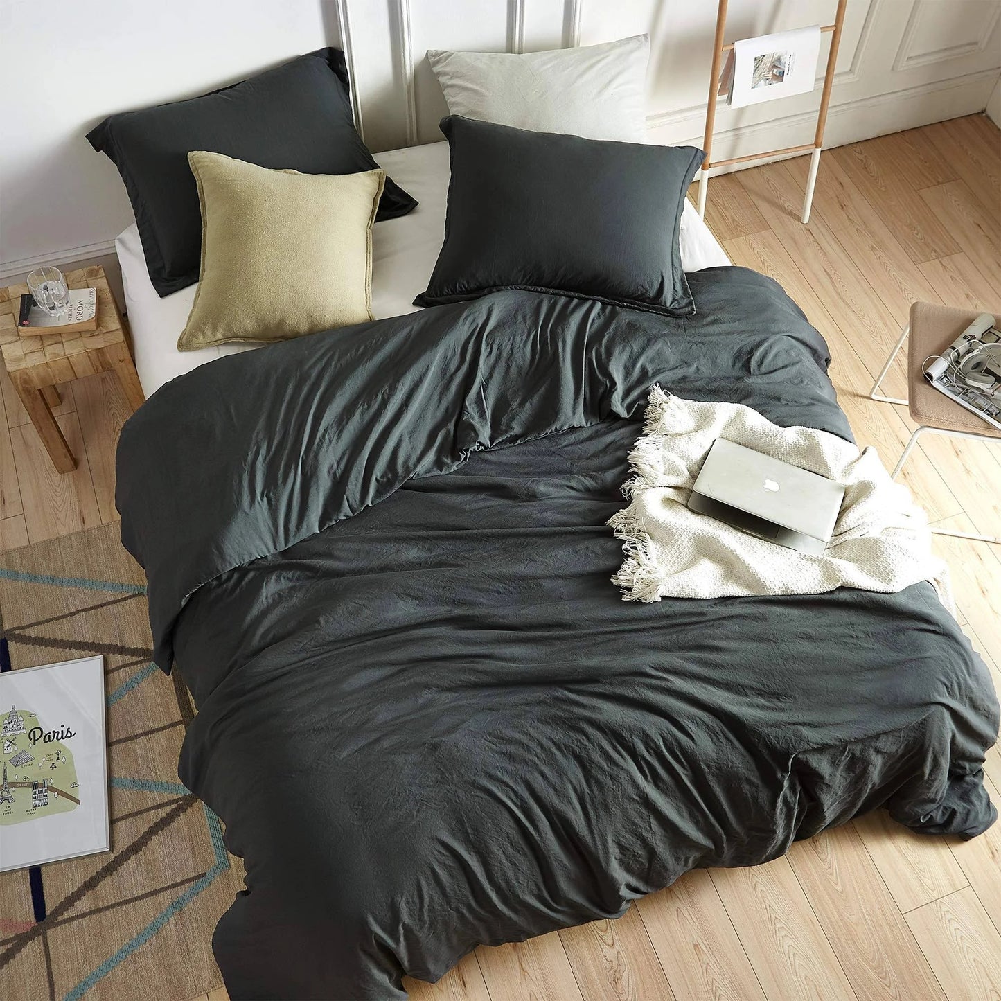 Chommie - Weighted Natural Loft King Comforter - Faded Black