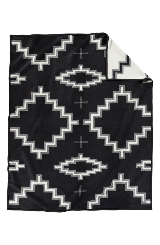 Pendleton Kiva Steps Blanket Robe